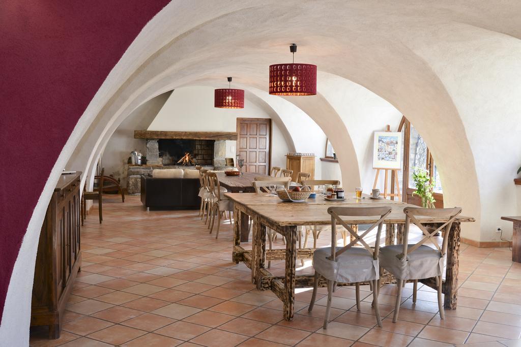 乌巴耶厄斯卡尔酒店 Saint-Pons  外观 照片
