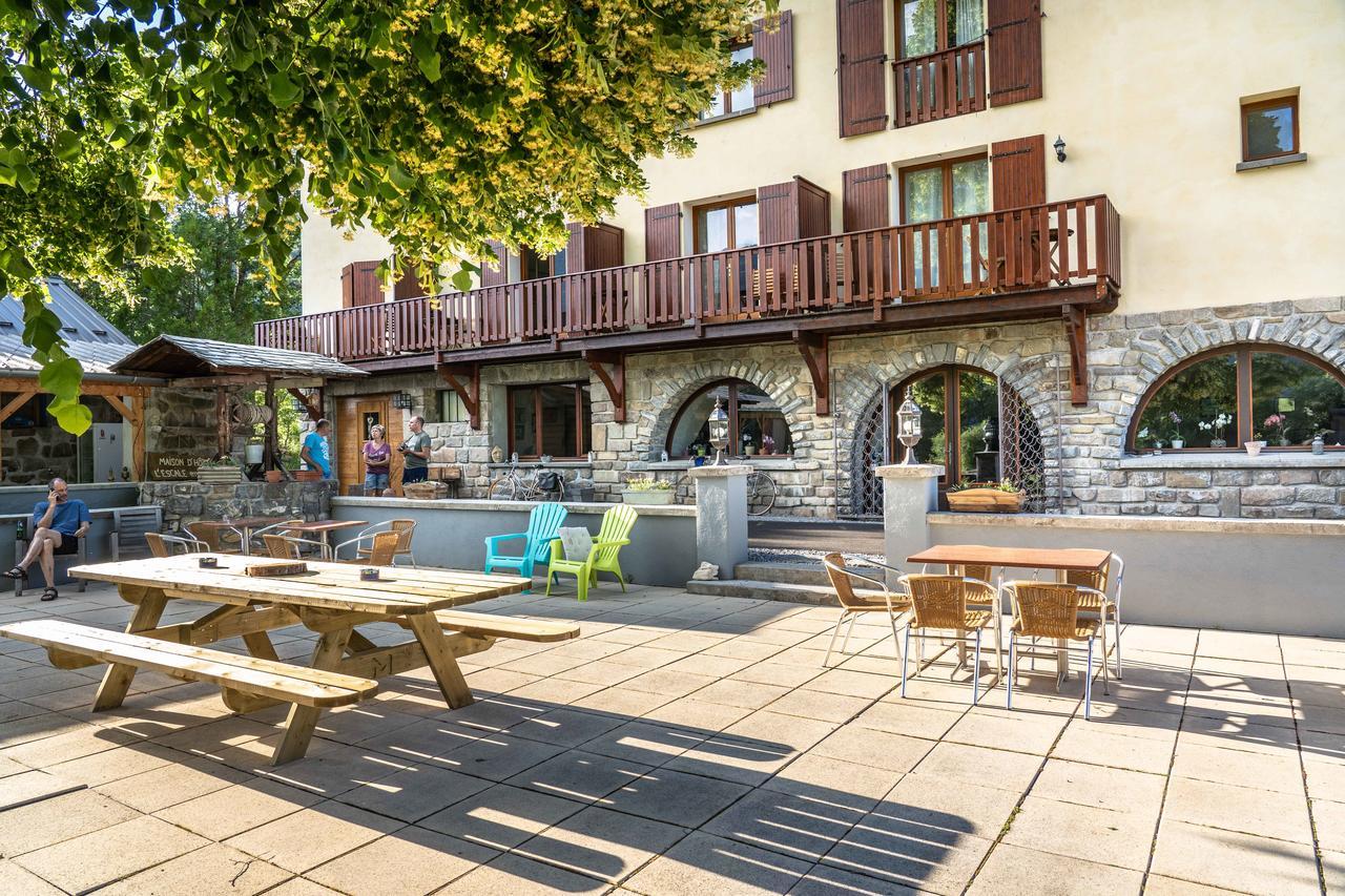 乌巴耶厄斯卡尔酒店 Saint-Pons  外观 照片